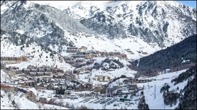 Laquelle de ces stations est la seule à ne pas se trouver en Asie ?