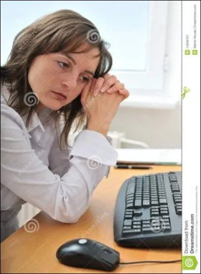 En agriculture, faire manger par les bestiaux la pointe des herbes qui a &eacute;t&eacute; fl&eacute;trie par les premi&egrave;res gel&eacute;es se disait...