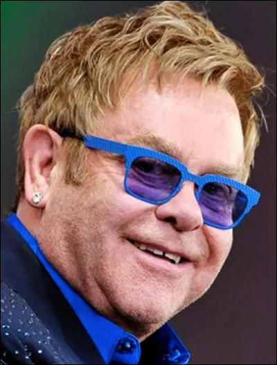 Qui est cet Elton, chanteur britannique, icône pop mondiale ?