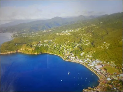 Quel est le chef-lieu de l'archipel de la Guadeloupe ?
