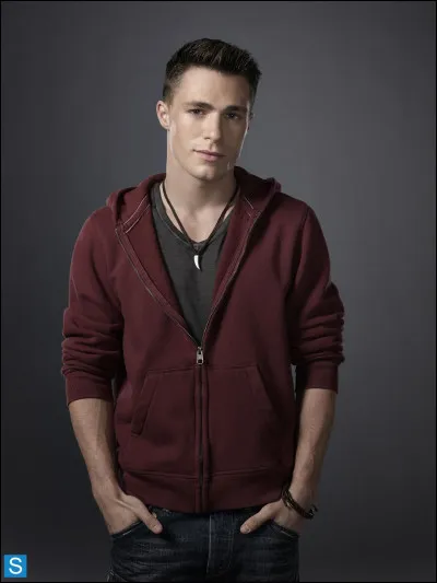 Quel est le nom complet de Roy dans "Arrow" ?