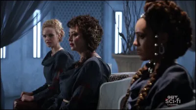 Quel est le nom des Moires dans "Legends of Tomorrow" ?