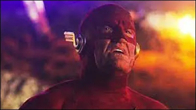 De quelle Terre vient le Barry Allen qui prévient les héros qu'un danger menace dans "Crisis on infinite Earths" ?
