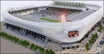 Le stade Saint-Symphorien se troue ...