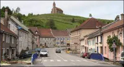 Dans ce département, deux communes sont labellisées "Plus Beaux Villages de France". Elles se trouvent ...