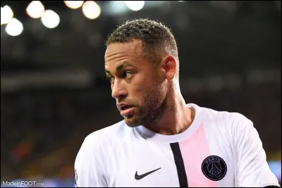 En quelle année a-t-il été capitaine du Brésil ?