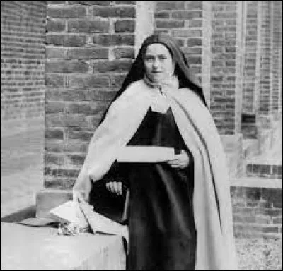 Quel âge avait Thérèse de Lisieux lorsqu'elle mourut le 30 septembre 1897 ?