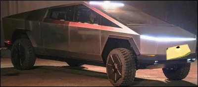 Enfin, on présenta à Dieu un nouveau concept-car, le "Cybertruck". Septique, il commenta simplement "..., oui !" [Complétez grâce à l'image !]