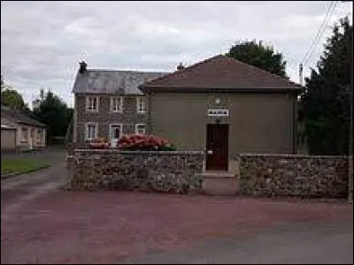 Ancienne commune normande, dans le pays Saint-Lois, Le Mesnil-Herman se situe dans le département ...