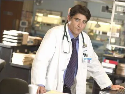 Quelle était la spécialité de Doug Ross ?