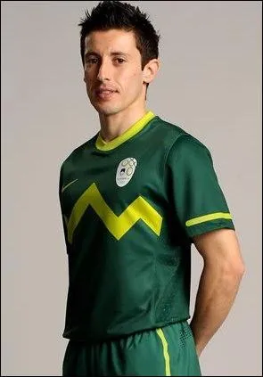 Quel maillot porte ce joueur ?