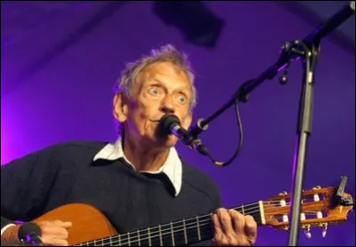 Qui est cet artiste d'origine néo-zélandaise qui est mort en 2020 ?