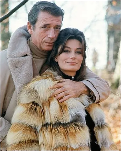 Quel est ce film dans lequel Montand et Anouk Aimée partagent l'affiche ?