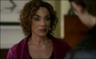 Quel est le prénom de la grand-mère de Bonnie ?