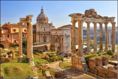 Quel a été le premier construit ?