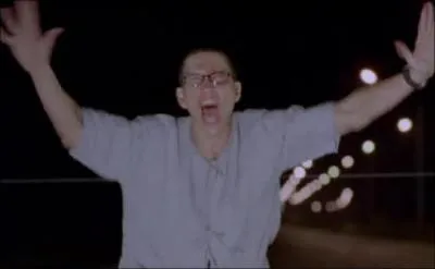 Dixime preuve : Lors de cette preuve, des motards se font scalper par sa faute. Avec quel instrument ?