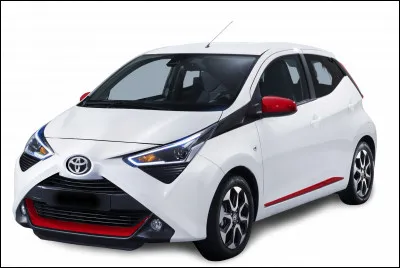 Quel est ce modèle urbain produit par le constructeur japonais Toyota en collaboration avec le groupe Stellantis ?