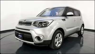 Quel est ce modèle de type SUV urbain, produit par le constructeur sud-coréen Kia depuis 2008 ?