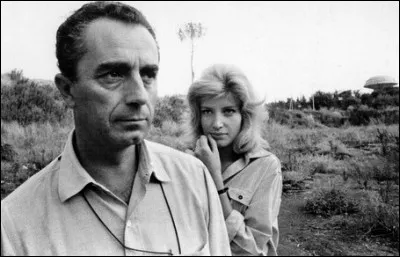 De quel cinéaste sera-t-elle la muse jusqu'en 1967 ?