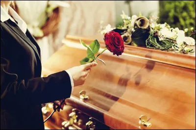 Il faut que tu te rendes à la cérémonie. Qu'en penses-tu ?