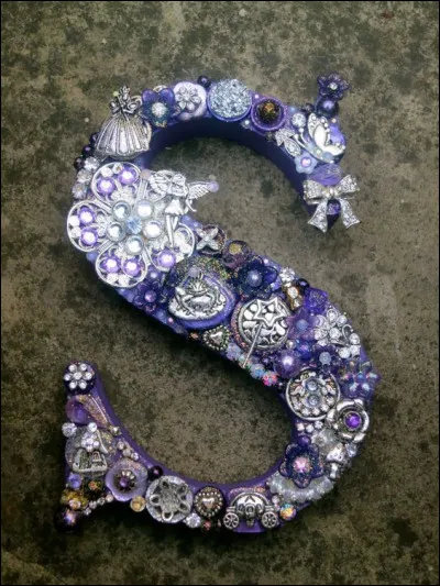 Seins de glace : qui jouait avec Alain Delon dans ce film de Georges Lautner ?