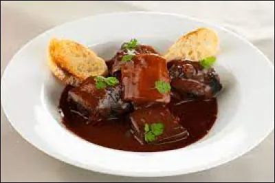 La lamproie aux poireaux est une spécialité de plat en sauce du Bordelais. Elle est à base de...