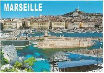 Marseille est la préfecture des Bouches-du-Rhône.