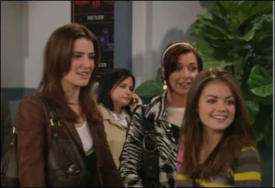 Quel monument le groupe visite-t-il avec la petite sur de Robin ?