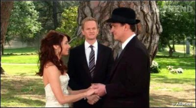 Quelle "catastrophe" ne se produit pas lors du mariage de Lily & Marshall ?