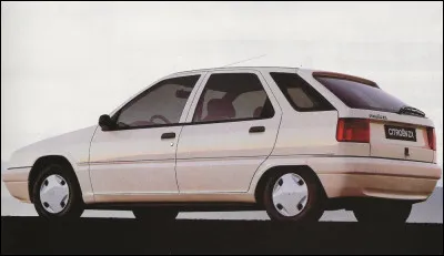 Quand est apparue la berline cinq-portes ?