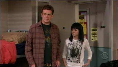 Qu'est-ce qui est vrai concernant la première rencontre de Lily & Marshall ?