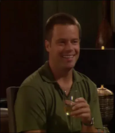 Comment s'appelle le papa d'élève que Lily branche avec Robin ?