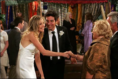 Parmi ces affirmations, laquelle n'arrive pas lors du mariage de Ted et Stella ?