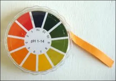 Plus le pH d'une solution sera élevé, plus la solution sera...