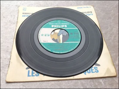 Frères : dans le groupe bien connu, combien étaient les Frères Jacques ?