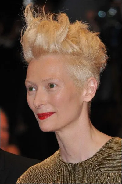 Quel est son nom complet ?