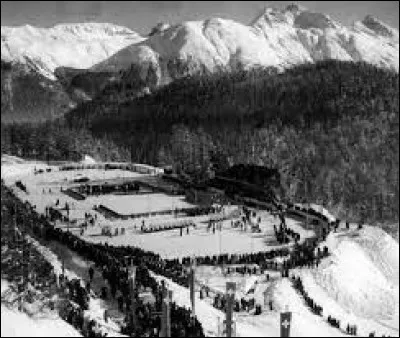 En 1928, alors que les jeux d'été sont organisés aux Pays-Bas, c'est un autre pays qui accueille les jeux d'hiver : quelle station des Alpes est choisie pour ces jeux de jeux de 1928 ?