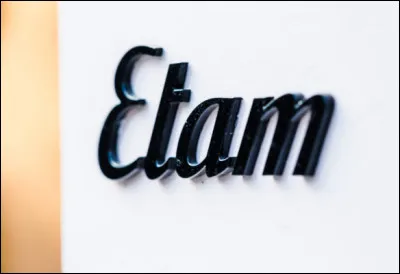 Et lui, comment sappelle-t-il ?