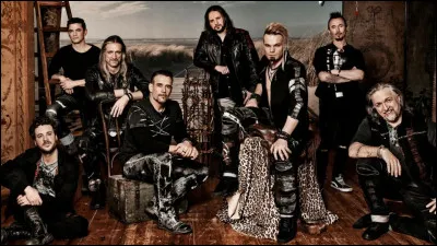 Complétez : 
"Hab Dreck unter den Nägeln und ich fühl mich wohl..."