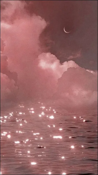 Devant quoi les petites filles disent pouah quand elles voient le soldat rose ?