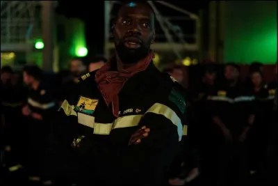 Dans quel film Omar Sy fait-il partie de la Marine ?