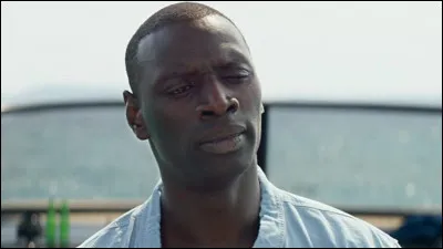 Dans quel film Omar Sy se retrouve-t-il à élever seul une enfant, du jour au lendemain ?