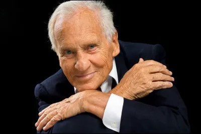 O. De quelle institution faisait partie Jean d'Ormesson ?