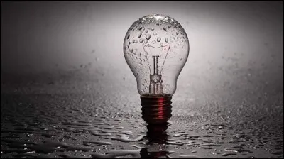 Laisses-tu la lumière quand tu nes pas dans la pièce ?