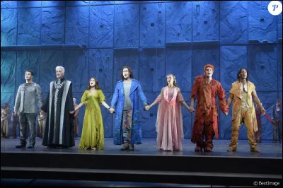 Répondez à cette question : 
5000  : 
"Belle", Notre-Dame de Paris.
Belle
Est-ce le diable qui s'est incarné en elle...".