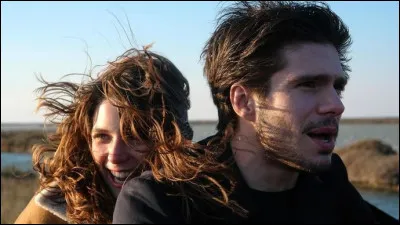 Dans le film "Mon inconnue", Raphaël Ramisse alias François Civil a écrit un livre dont le héros est...