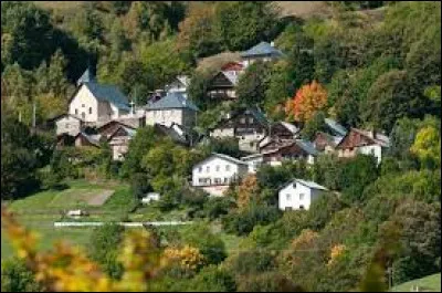Prenons un peu de hauteur et rendons-nous &agrave; Oulles. Petit village Is&eacute;rois de 6 habitants, &agrave; plus de 1 400 m&egrave;tres d'altitude, il se situe en r&eacute;gion ...