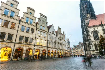 Quelle est l'intruse parmi ces villes ?