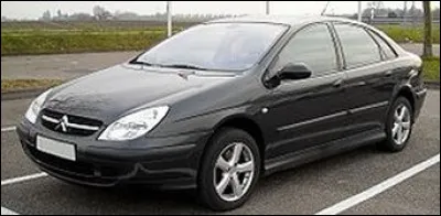 Quelle est cette berline pataude du constructeur automobile français Citroën produite de 2000 à 2007 ?