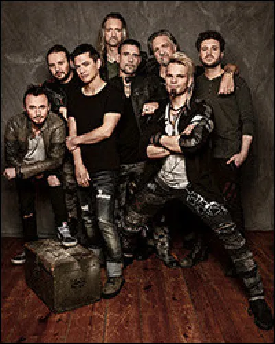 Complétez : 
"Lockt doch Versuchung jede Nacht und jeden..."